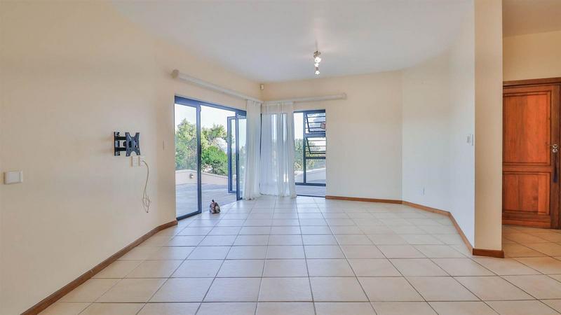 5 Bedroom Property for Sale in Glentana Western Cape